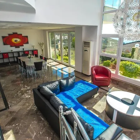 4 Bedroom - White Village 알란야
